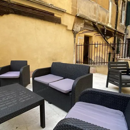 Manin Terrace, 200m From St Marks Square
