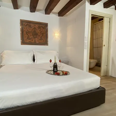 Apartmán Manin Terrace, 200m From St Marks Square Benátky